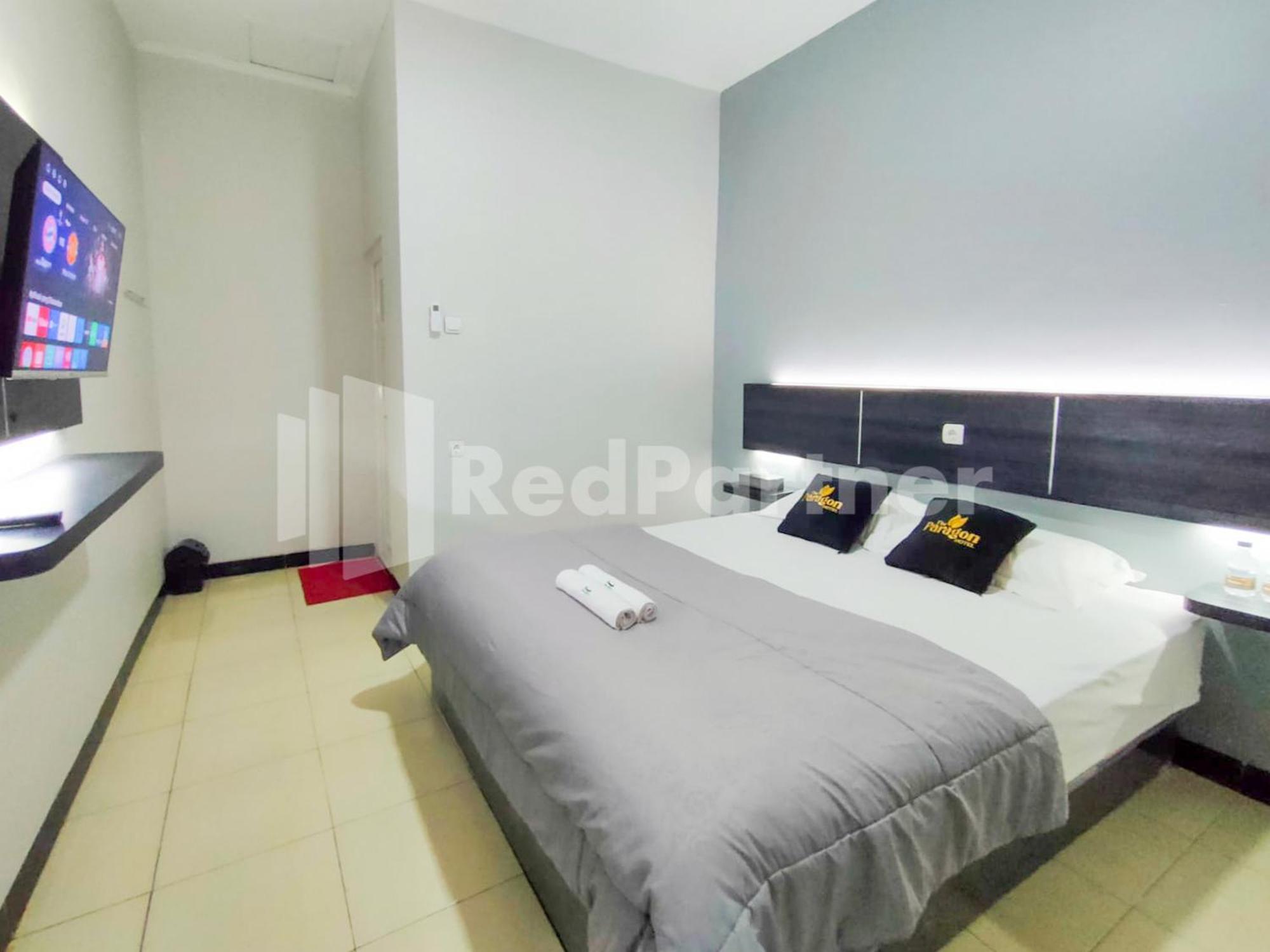 The Paragon Hotel Cilacap Redpartner מראה חיצוני תמונה